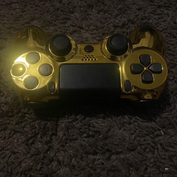 Gold Chrome PS4 Controller - Picture 2 of 2